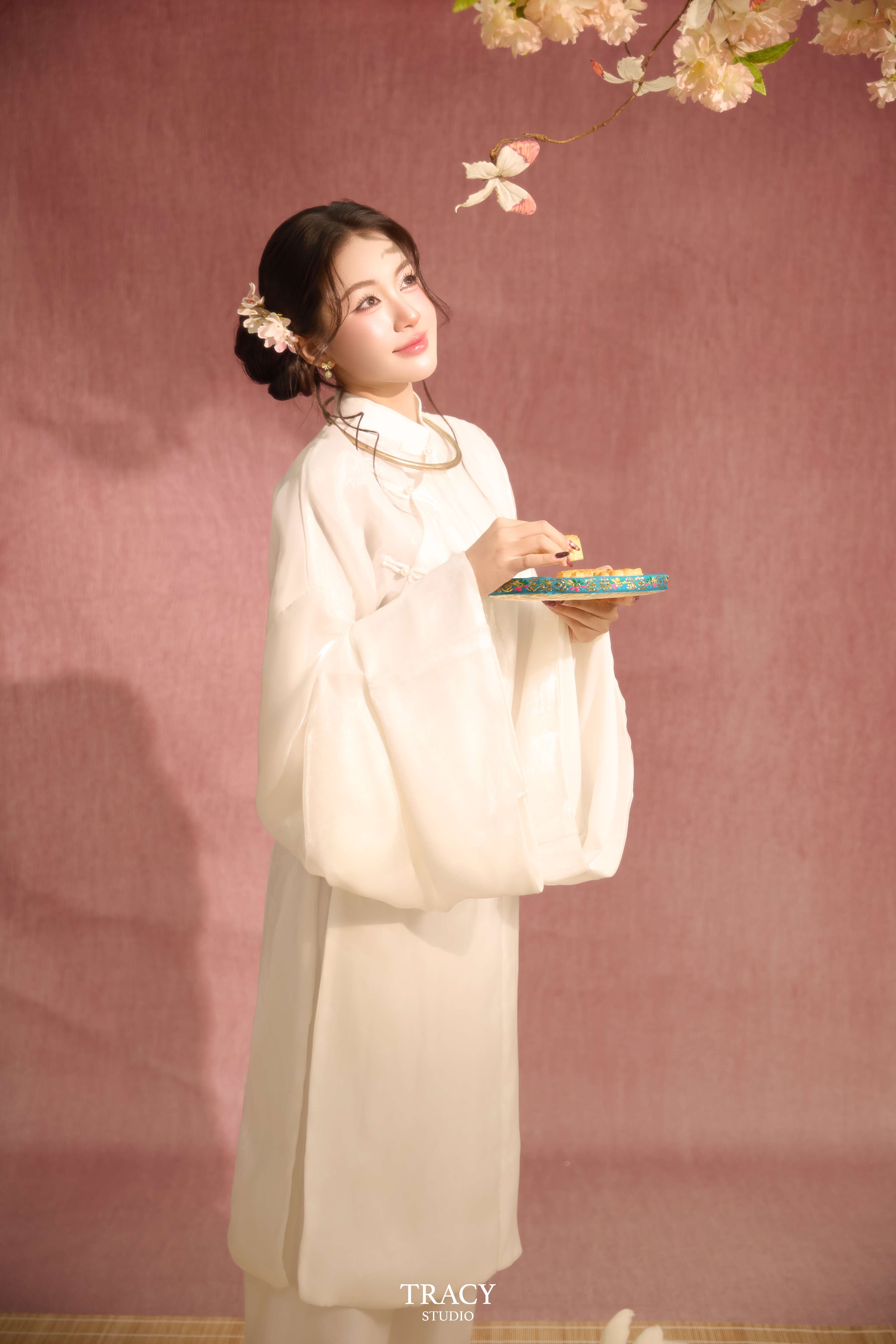 tracy studio chụp concept trung thu thỏ trắng